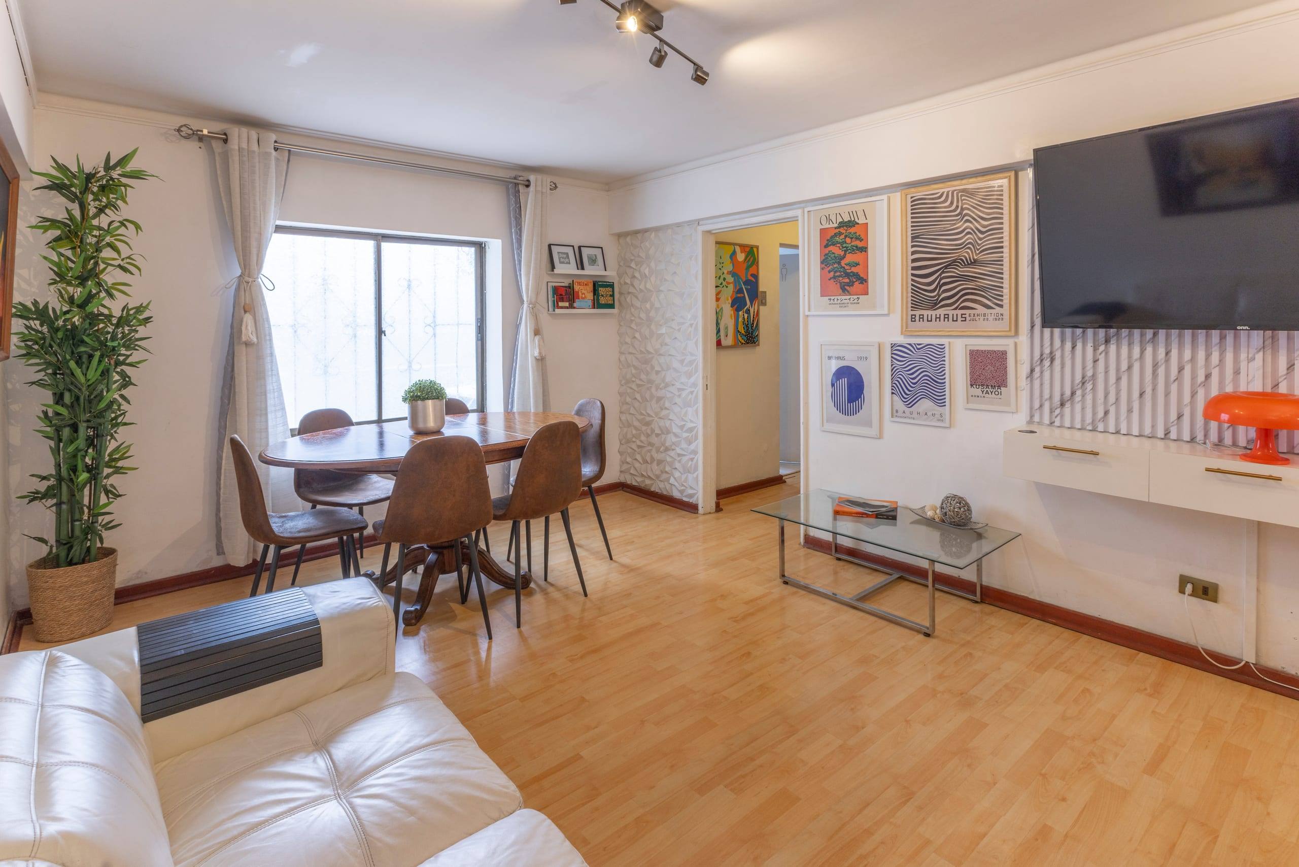 Fotografía inmobiliaria ya editada: color, luz y detalle trabajados